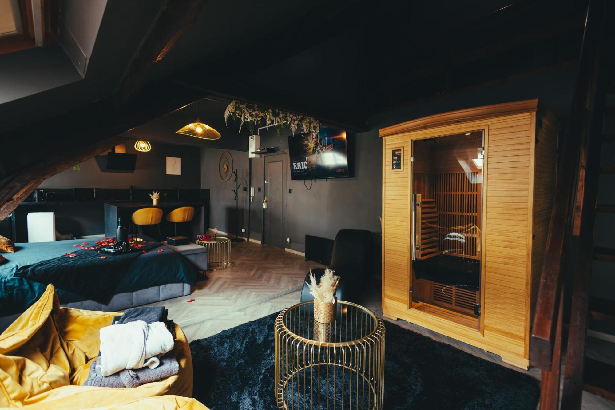 La Marble Room - Suite Balneo & Sauna Angers Dış mekan fotoğraf