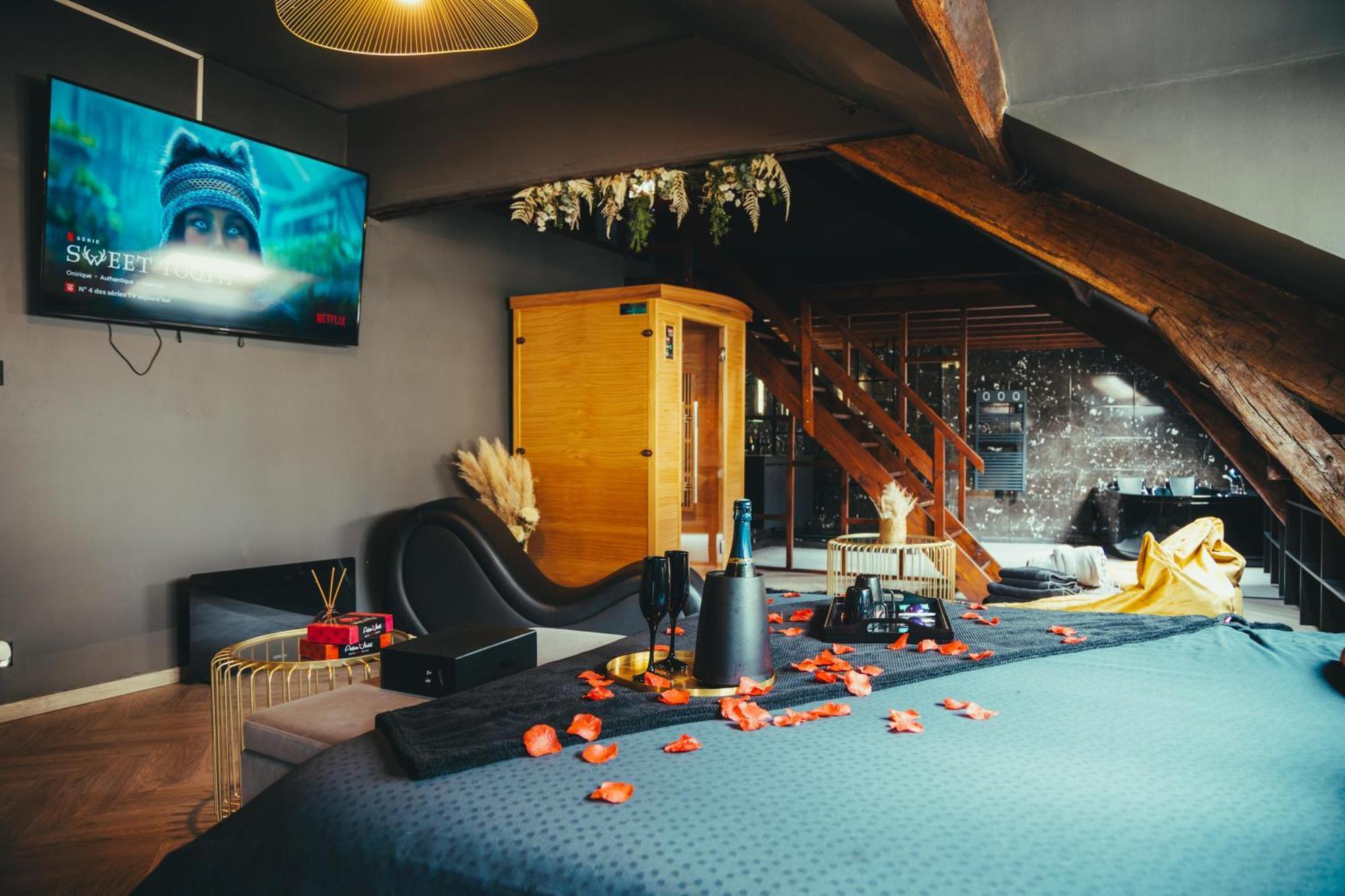 La Marble Room - Suite Balneo & Sauna Angers Dış mekan fotoğraf